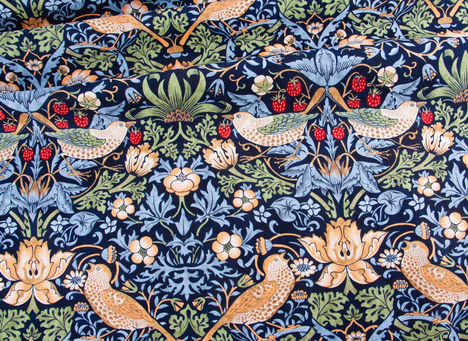 Morris & Co. - Strawberry Thief Large Scale Navy – Debbie Shore Sewing