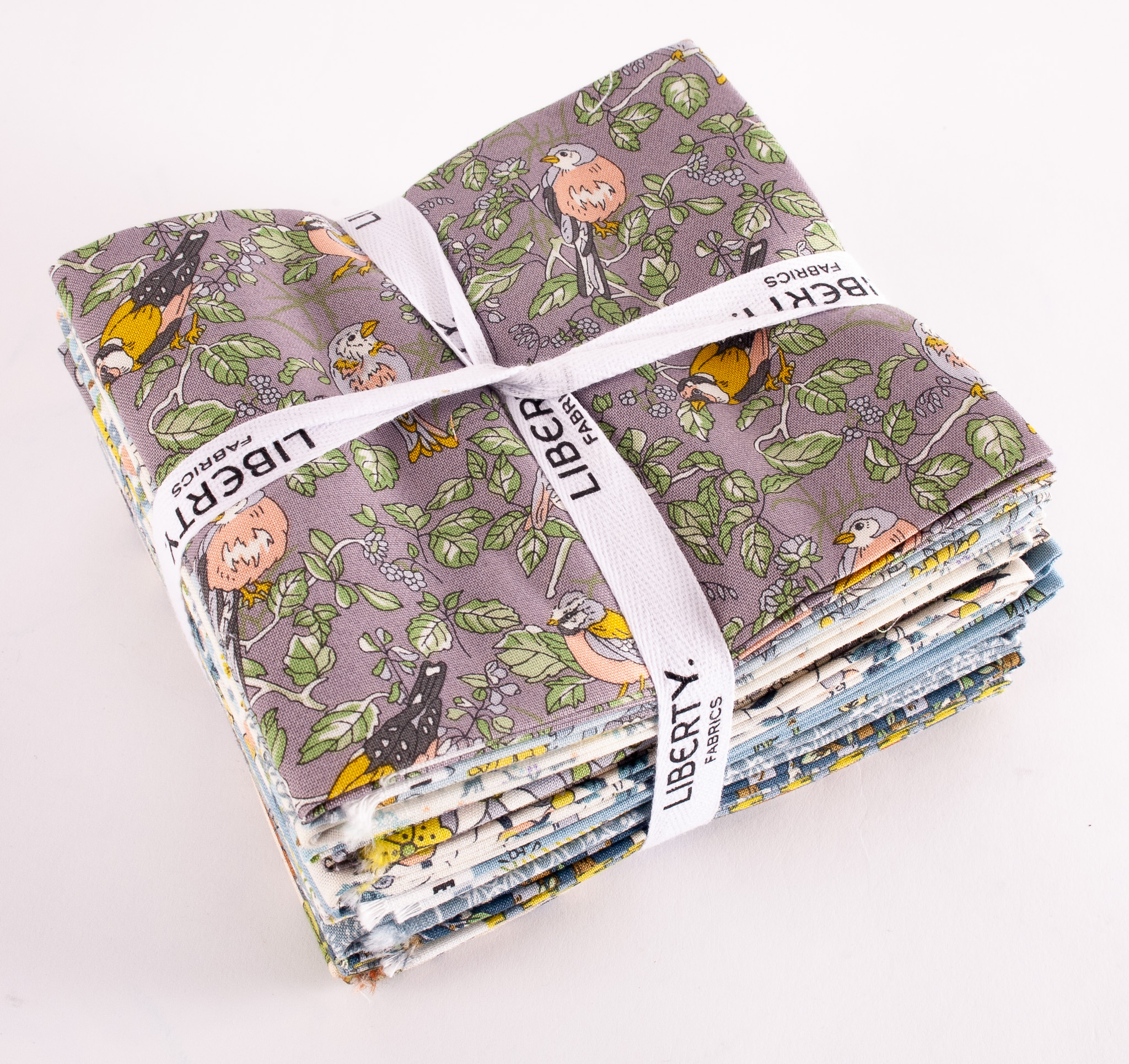 Liberty Fabrics Woodland Walk Fat Quarter Bundle 15 Pieces – Debbie Shore  Sewing