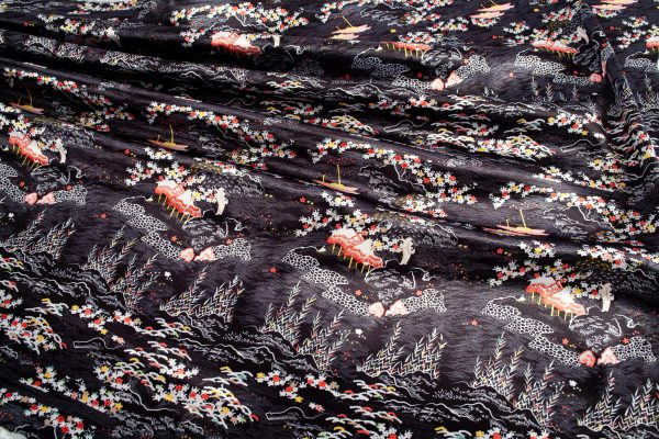 V&A Serenity in Japan Faux Silk - Rolling Hills Black